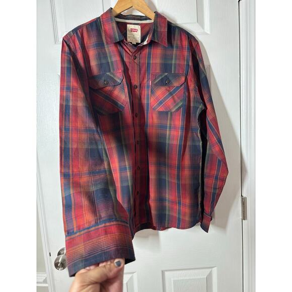 Levi Strauss & Co Men M Red Blue Plaid Front Pocket Long Sleeve Button Down - Picture 3 of 8